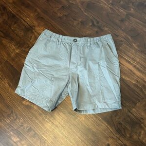 Chubbies Original Chino Shorts Grey Brown 7” Inseam Size XL
Excellent condition